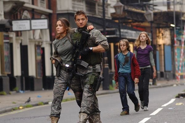 Exterminio 2 : Foto Imogen Poots, Jeremy Renner, Rose Byrne, Juan Carlos Fresnadillo