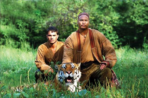 Foto Jason Scott Lee, Kuno Becker