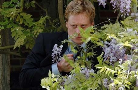 Un funeral de muerte : Foto Alan Tudyk