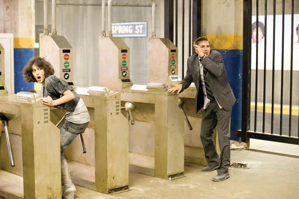 Cloverfield : Foto Lizzy Caplan, Michael Stahl-David