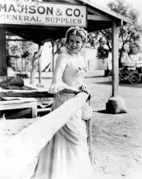 A la hora señalada : Foto