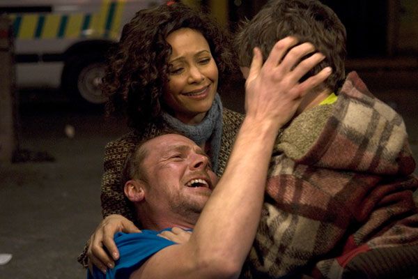 Foto Thandiwe Newton, David Schwimmer, Simon Pegg