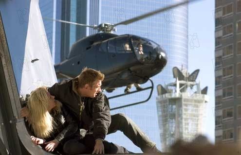 Foto Scarlett Johansson, Ewan McGregor, Michael Bay