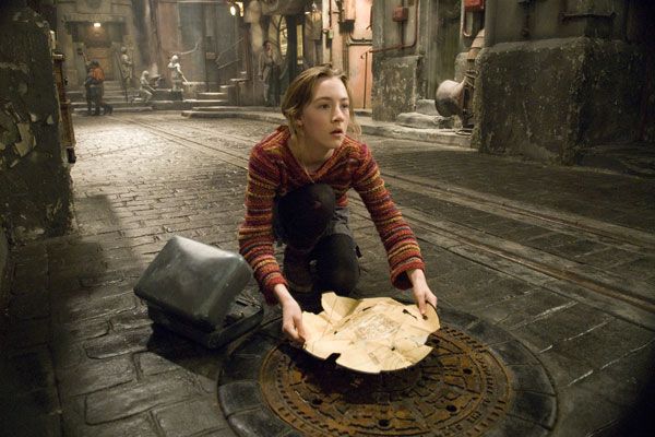 Ember: La ciudad perdida : Foto Gil Kenan, Saoirse Ronan