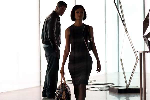 RockNRolla : Foto Gerard Butler, Thandiwe Newton