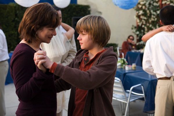 Foto Marcia Gay Harden, Miles Heizer