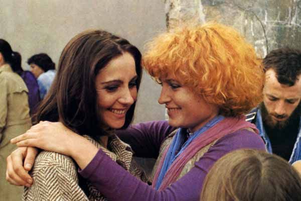 Una canta, la otra no : Foto