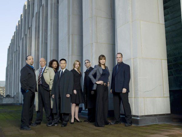 Foto Mariska Hargitay, Tamara Tunie, Richard Belzer, Ice-T, B.D. Wong