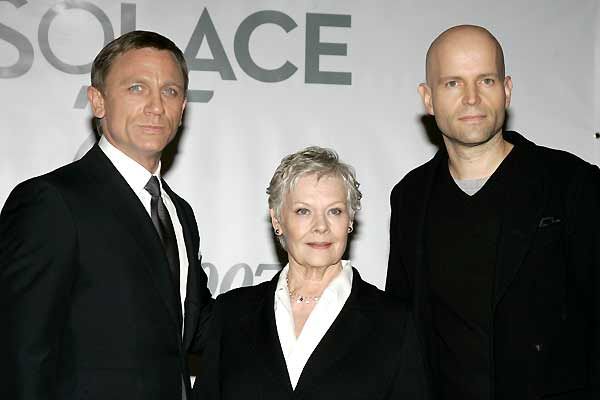 007 Quantum : Cobertura de revista Judi Dench, Daniel Craig, Marc Forster
