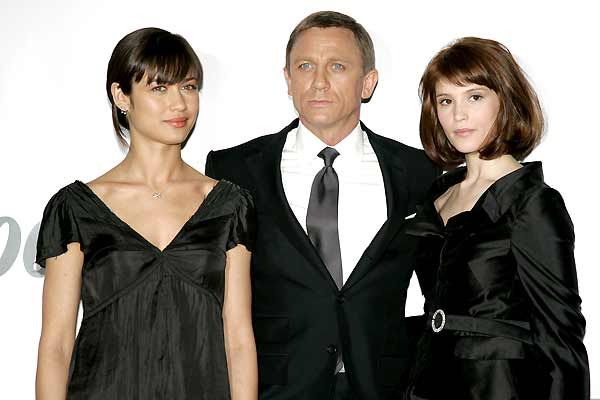 007 Quantum : Foto Olga Kurylenko, Gemma Arterton, Daniel Craig