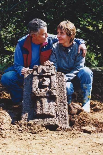 La niña en la piedra : Foto
