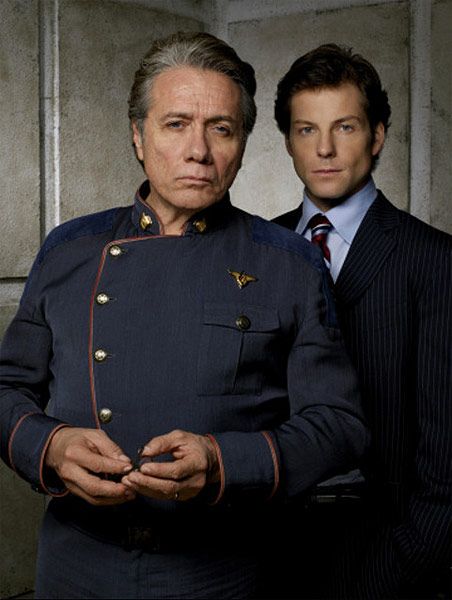 Foto Jamie Bamber, Edward James Olmos