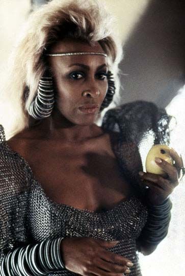 Mad Max: Más allá de la cúpula del trueno : Foto George Ogilvie, Tina Turner