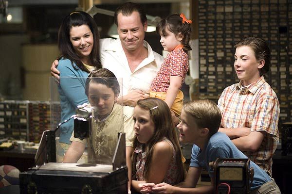 Destellos de genio : Foto Greg Kinnear, Lauren Graham