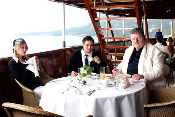 Estafa de amor : Foto Robbie Coltrane, Rinko Kikuchi, Mark Ruffalo