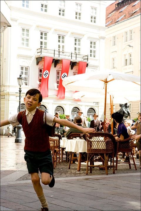 El niño con el pijama de rayas : Foto