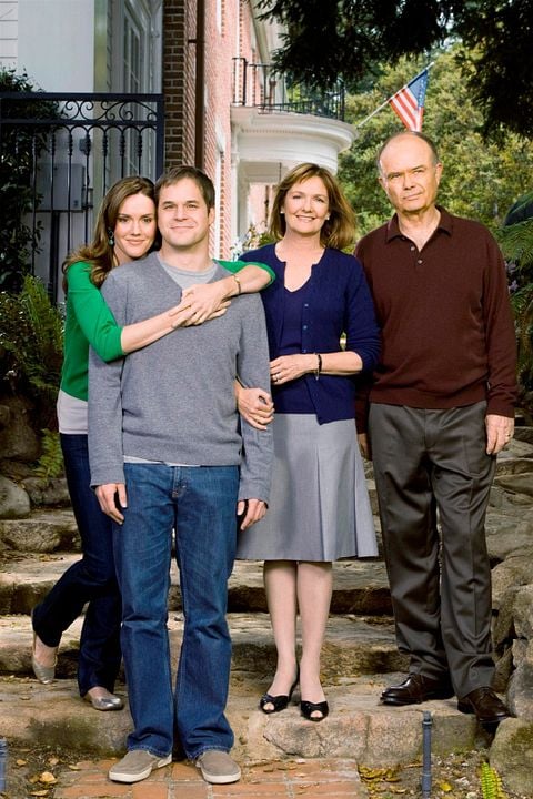 Foto Kyle Bornheimer, Nancy Lenehan, Erinn Hayes, Kurtwood Smith