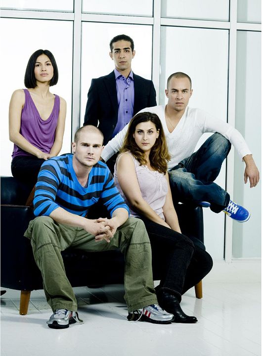 Póster Élodie Yung