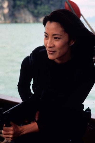 El mañana nunca muere : Foto Michelle Yeoh