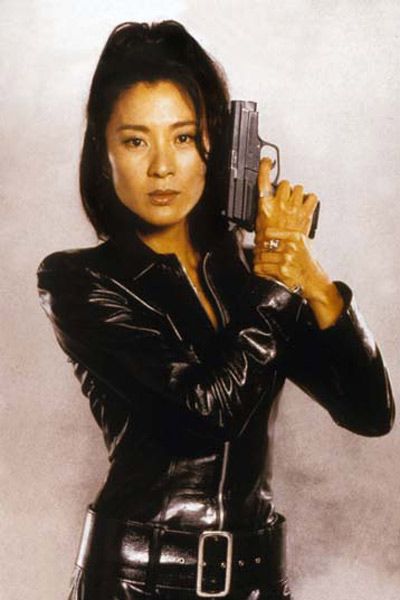 El mañana nunca muere : Foto Michelle Yeoh