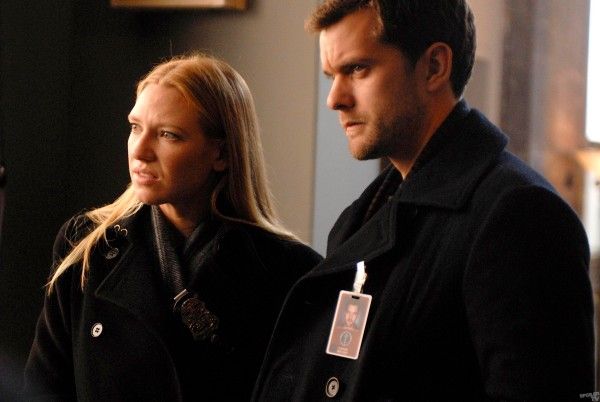 Foto Anna Torv, Joshua Jackson