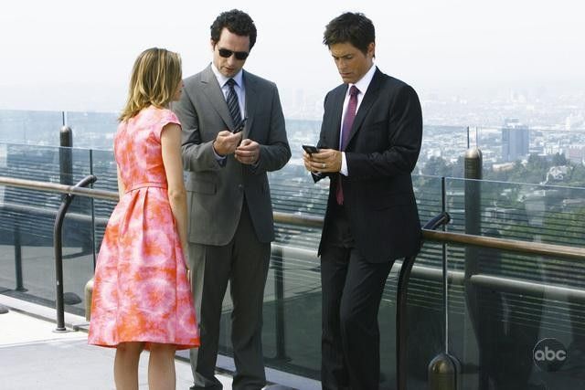 Foto Matthew Rhys, Rob Lowe, Calista Flockhart