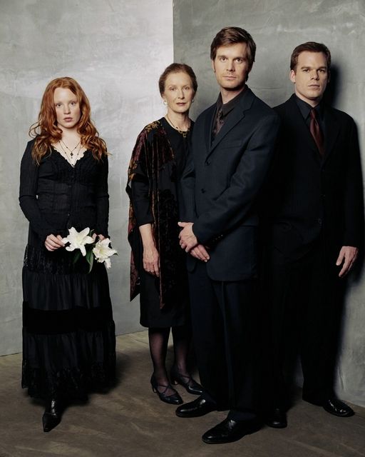 Foto Michael C. Hall, Peter Krause, Frances Conroy, Lauren Ambrose