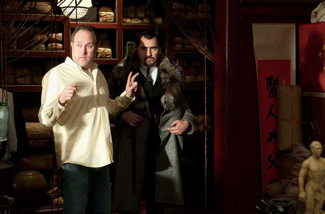 Foto Alfred Molina, Jon Turteltaub