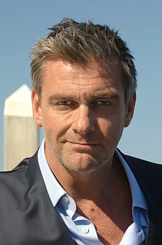 Dexter : Foto Ray Stevenson