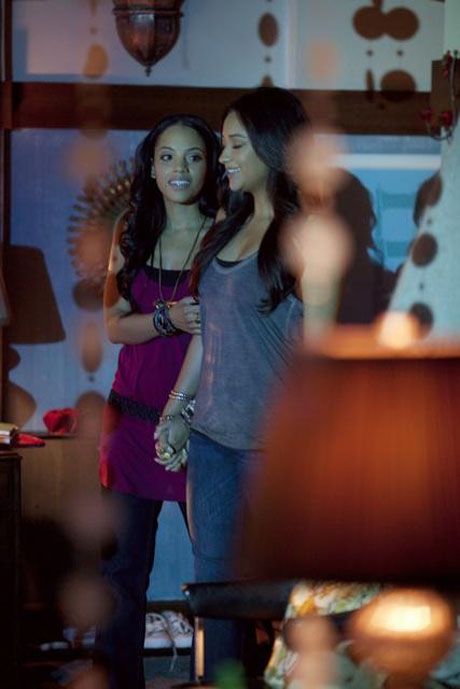 Pretty Little Liars : Foto Shay Mitchell