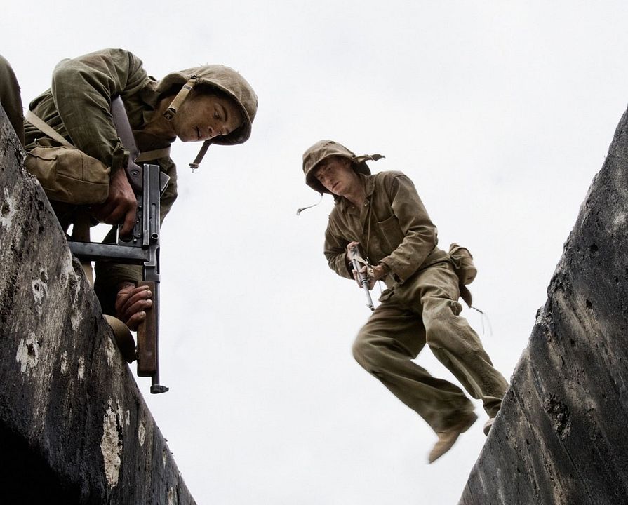 The Pacific : Foto Joseph Mazzello, Rami Malek