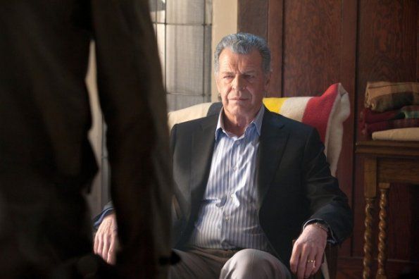Fringe : Foto John Noble