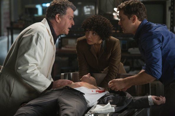 Fringe : Foto John Noble, Joshua Jackson