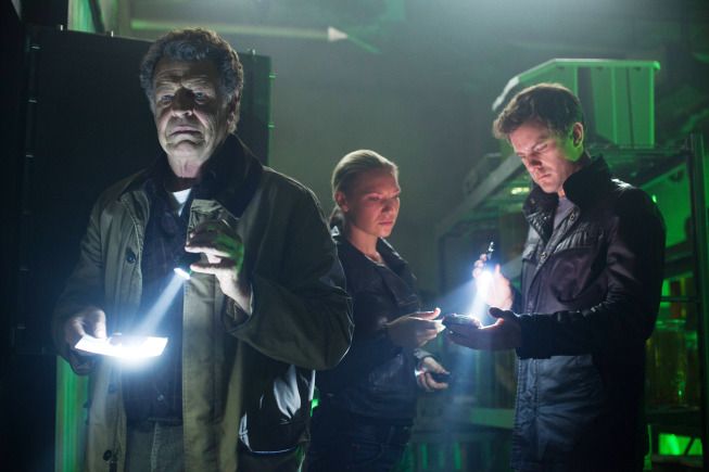 Fringe : Foto Anna Torv, John Noble, Joshua Jackson