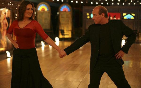 Foto Tia Carrere, Paul Ben-Victor