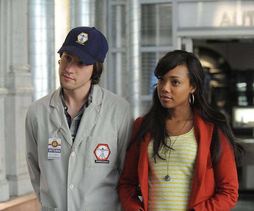 Bones : Foto Luke Kleintank