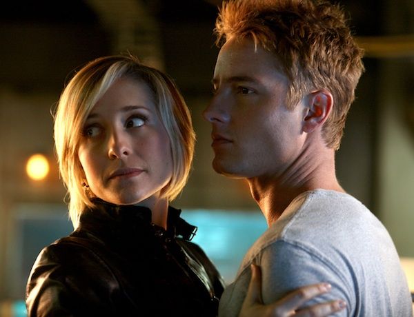 Foto Allison Mack, Justin Hartley