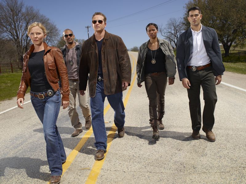 Foto Jesse Metcalfe, Kelli Giddish, Cole Hauser, Amaury Nolasco