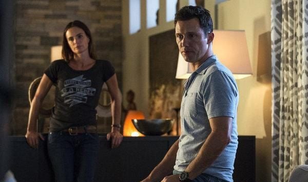 Foto Gabrielle Anwar, Jeffrey Donovan