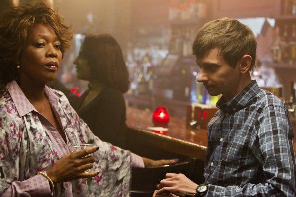 Foto DJ Qualls, Alfre Woodard