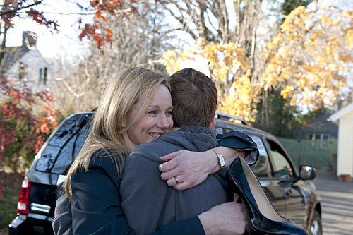 Foto Laura Linney, Gabriel Basso