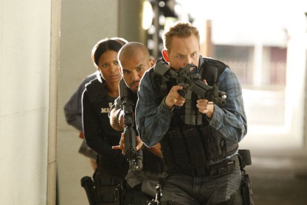 Foto Cole Hauser, Amaury Nolasco