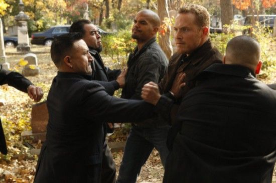 Foto Cole Hauser, Amaury Nolasco