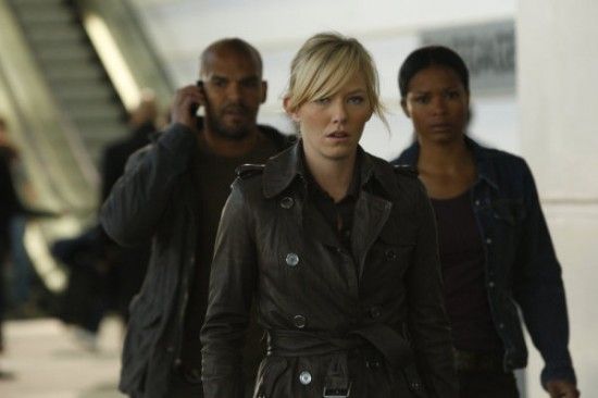 Foto Kelli Giddish, Amaury Nolasco