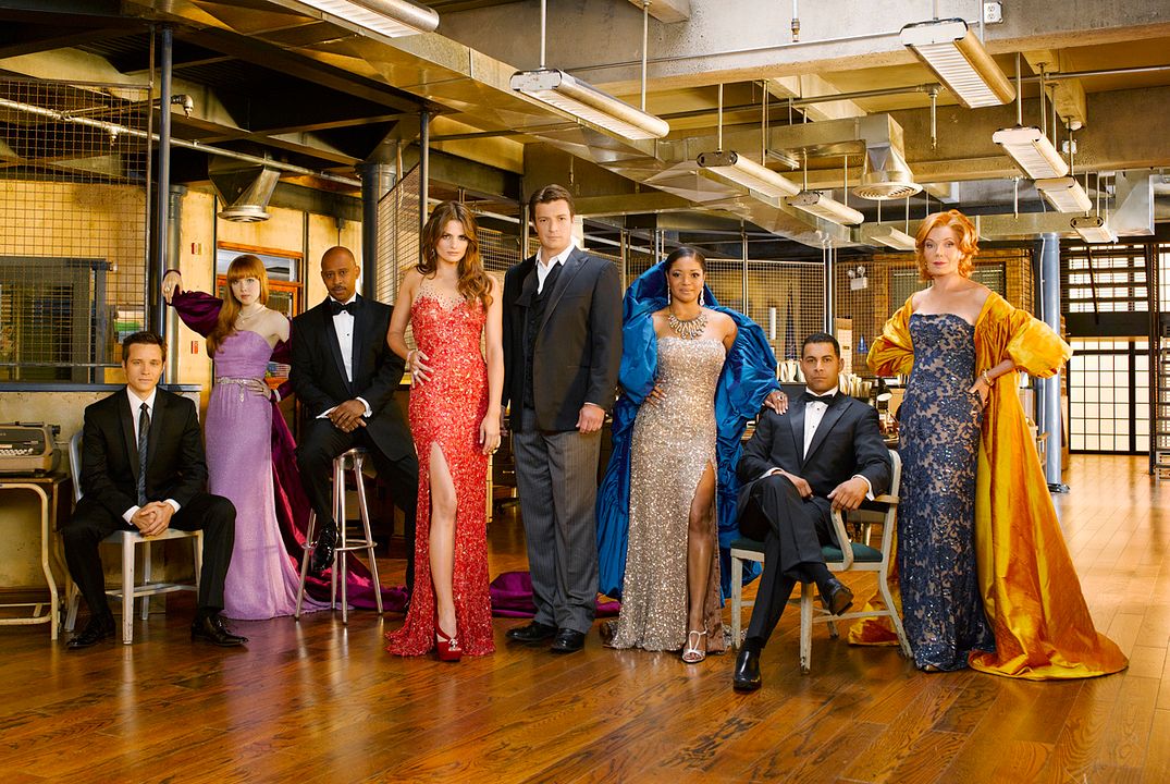 Foto Ruben Santiago-Hudson, Jon Huertas, Stana Katic, Nathan Fillion