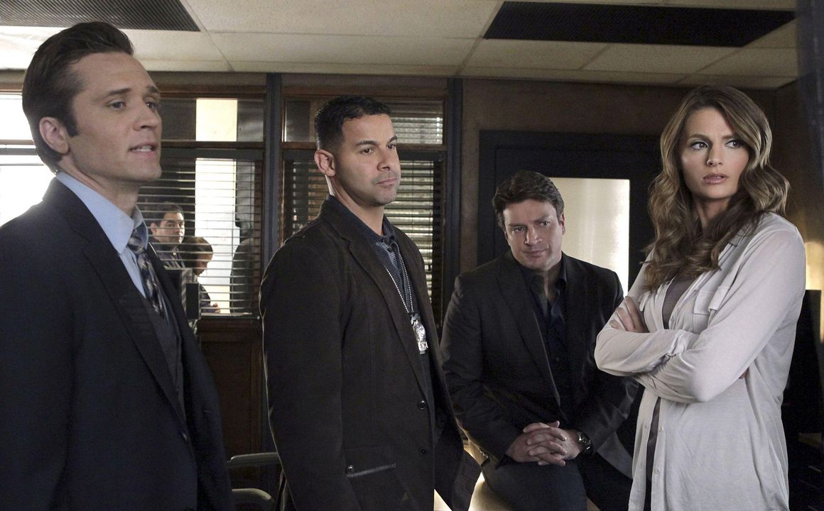 Castle : Foto Nathan Fillion, Jon Huertas, Stana Katic