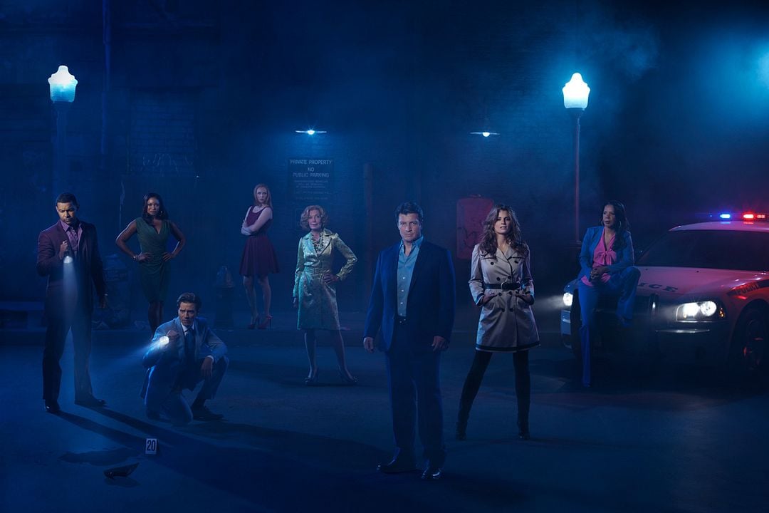 Foto Jon Huertas, Stana Katic, Nathan Fillion