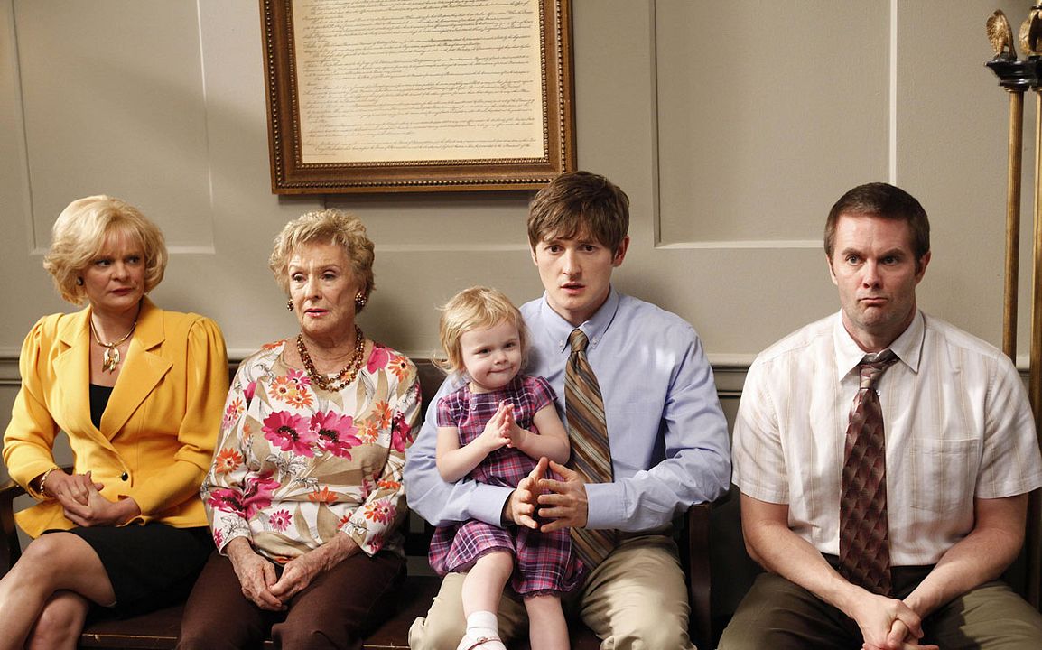 Foto Martha Plimpton, Garret Dillahunt, Cloris Leachman