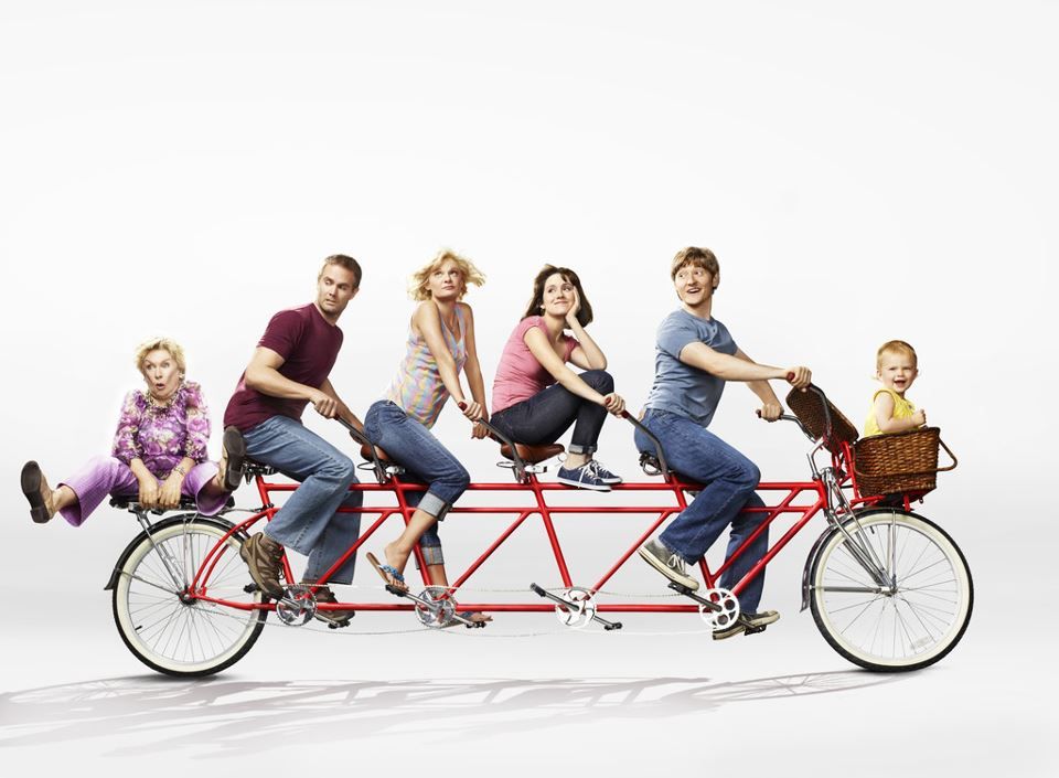 Foto Martha Plimpton, Garret Dillahunt, Cloris Leachman