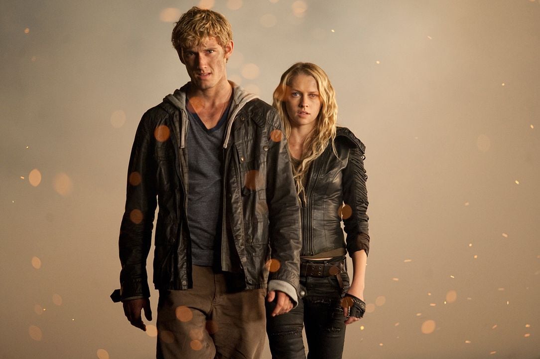 Soy el número cuatro : Foto Alex Pettyfer, Teresa Palmer